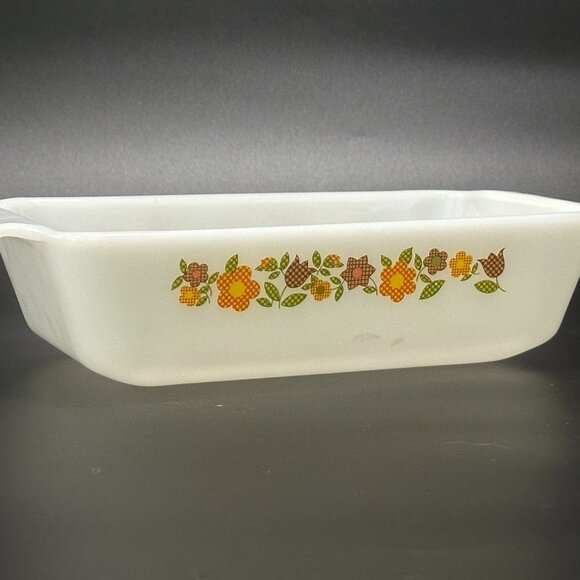 Vintage Fire King Gingham Flowers Casserole Dish Loaf Pan 1 Qt #441 Milk Glass - Picture 1 of 9